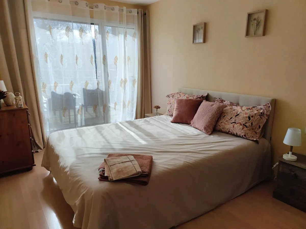 Charmant Appartement 3 Etoiles Classe Bord De Mer Travel Award 2024 Plougonvelin 0*,  France